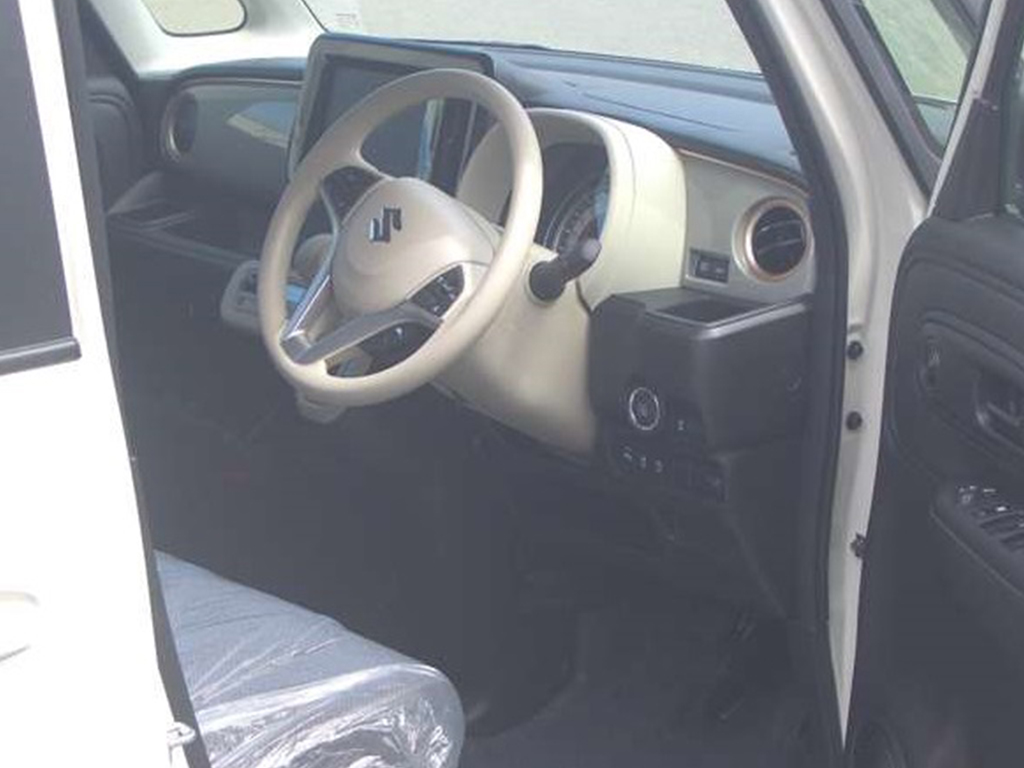 スズキ　ワゴンRスマイル　車両本体価格　１８４万円(税込)