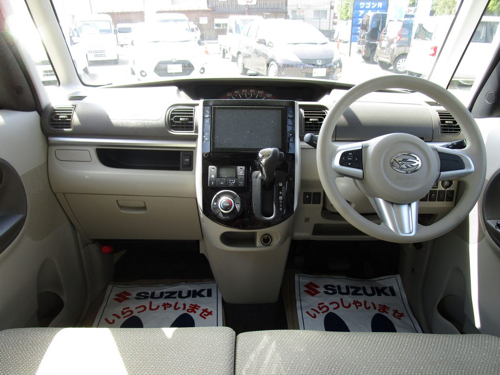 ダイハツ　タント　車両本体価格　76万円(税込)